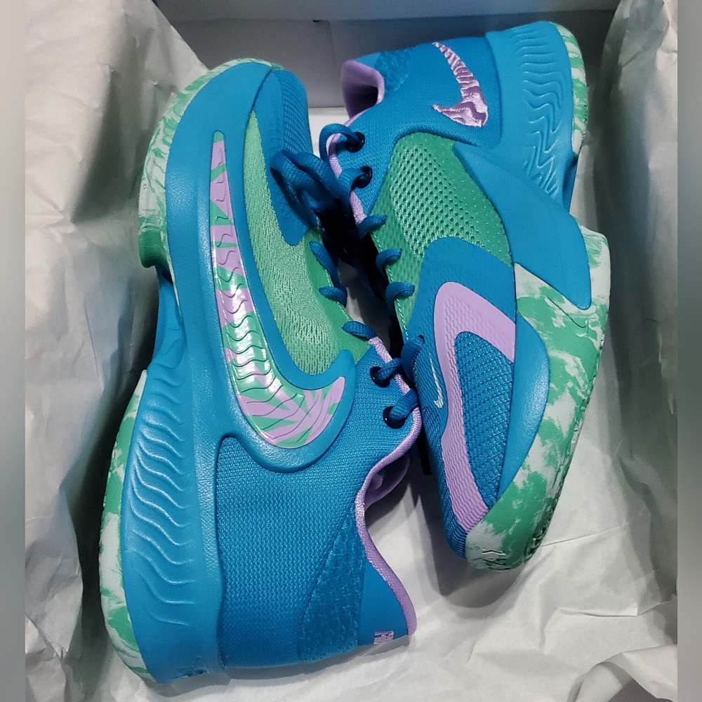 NIKE Zoom Freak 4 GS - BIRTHSTONE - Picture 5 of 9